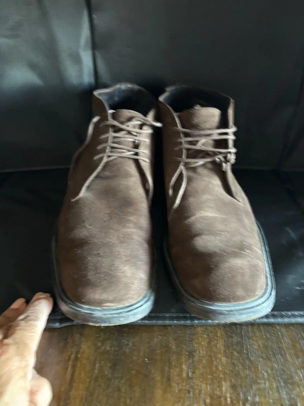 Gucci Men's Brown Suede Chukka Boots - Classic Lace-Up